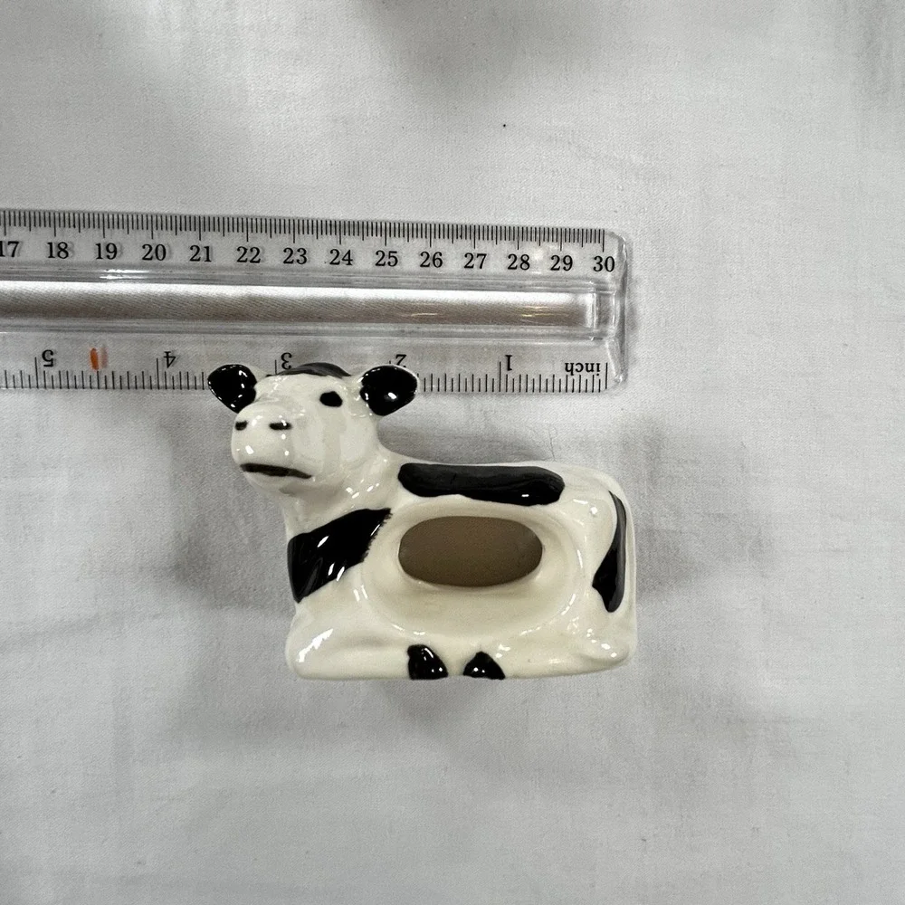 Vtg Cow Salt And Pepper Shakers 4 Napkin Holder Black And White Batter Catcher